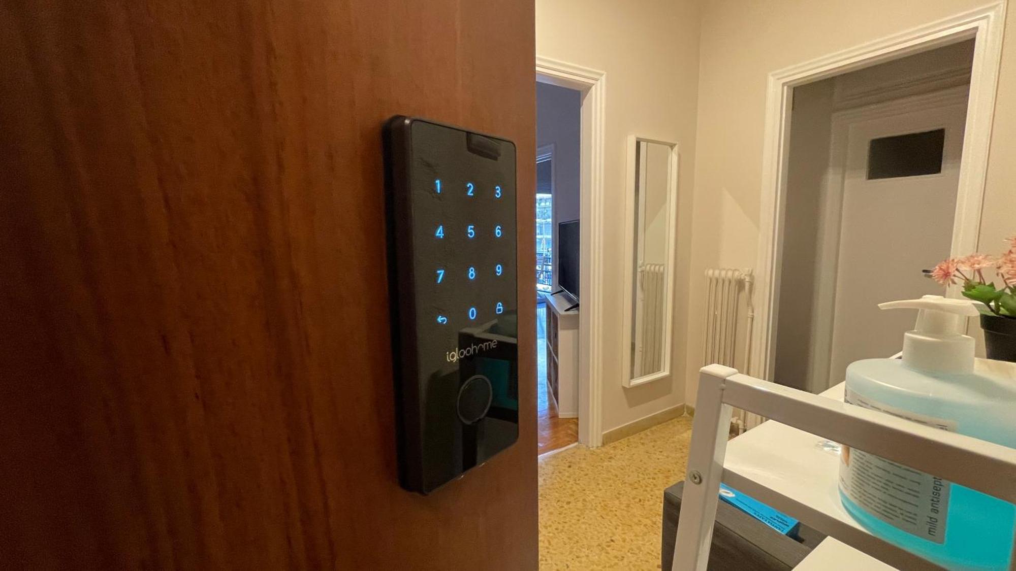 4 Newly Renovated Charming Apartments Steps From Panormou Metro Station Ateny Pokój zdjęcie